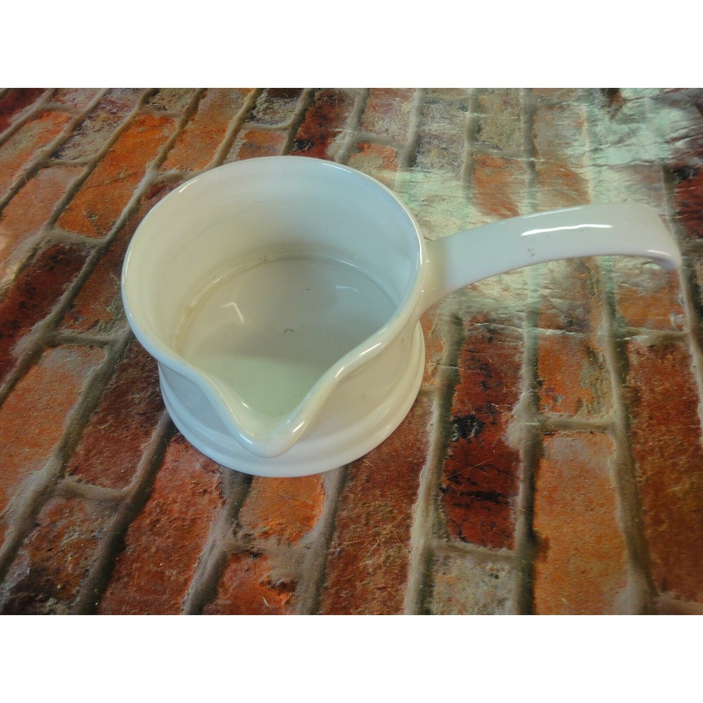 pfaltzgraff USA handled bowl with spout gravy bowl‎  sauce ?